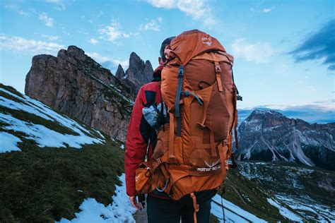 Backpackers .